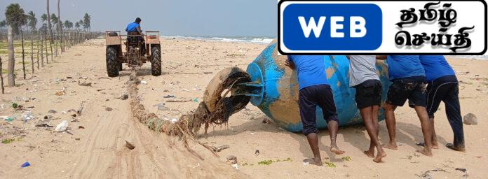 கிளிநொச்சி சுண்டிக்குளம் கடற்பரப்பில் கரையொதுங்கிய மர்மபொருள்