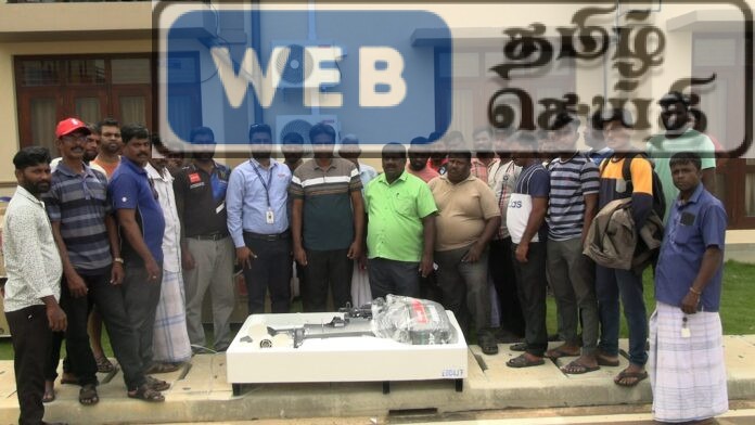 பயனாளிகளுக்கு தாளையடியில் இயந்திரம் வழங்கி வைப்பு