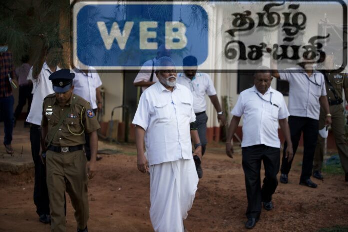 யாழ். ஊர்காவற்றுறையில் தேர்தல் பிரசாரத்தில் ஈடுபட்ட முன்னாள் அமைச்சர் டக்ளஸ் தேவானந்தா மீது தாக்குதல்