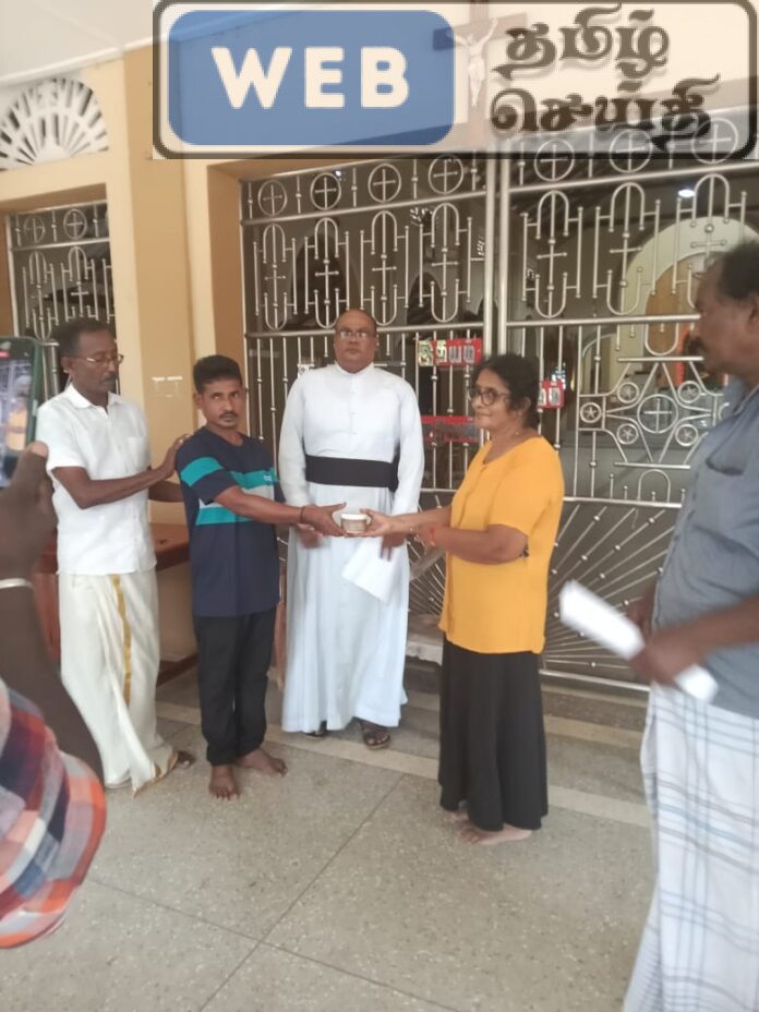 யாழில் நகையை தொலைத்தவரை தேடி நகையை கையளித்த நகைக்கடை உரிமையாளர்