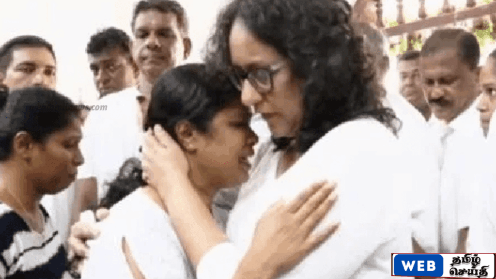 எல்ல-வெல்லவாய பேருந்து விபத்தில் உயிரிழந்தோருக்கு பிரதமர் ஹரிணி அஞ்சலி